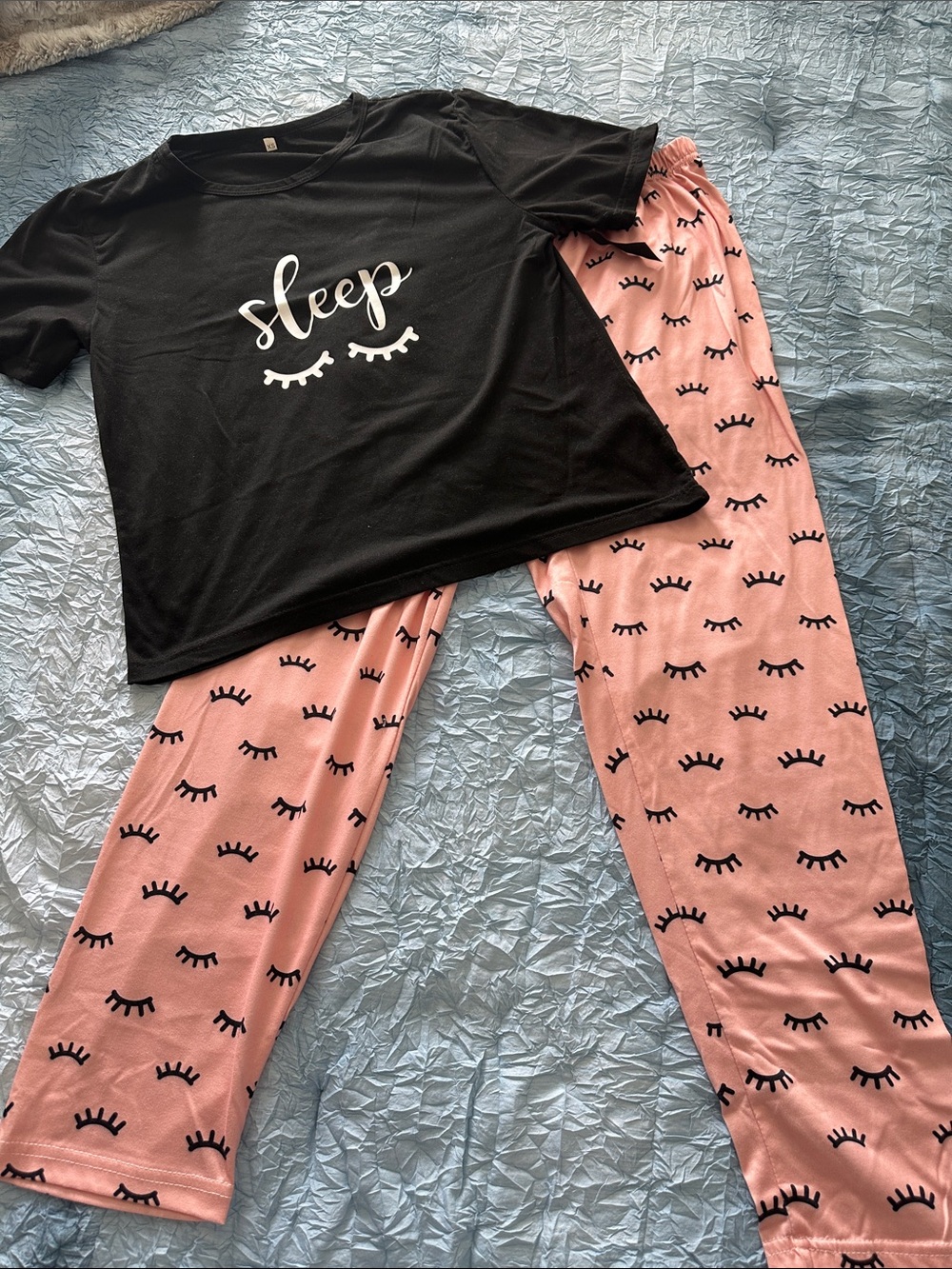 164. Sleep Pajama Set - Black Top & Pink Eyelash Print Pants